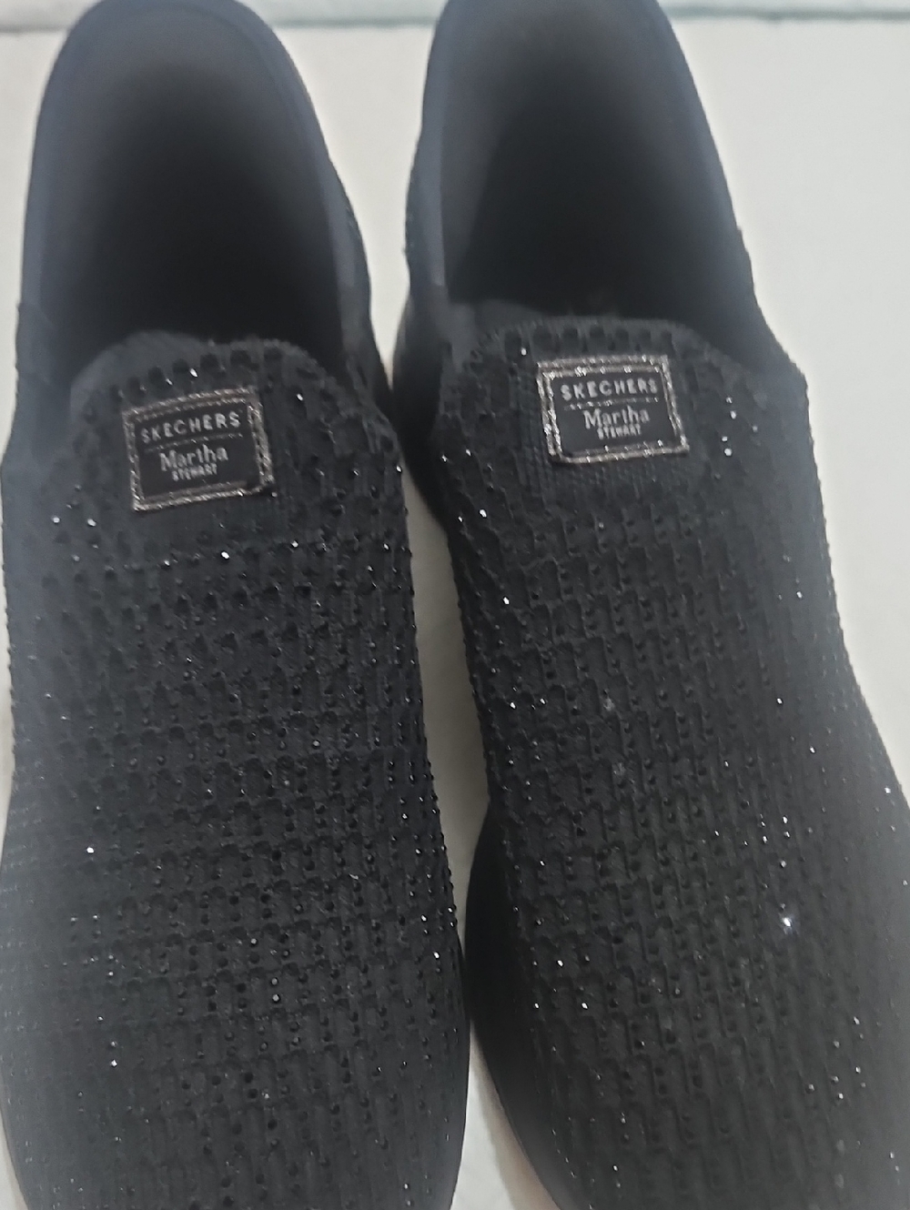 Skechers Black Slip-On Knit Sneakers with Sparkle Sz 9.5